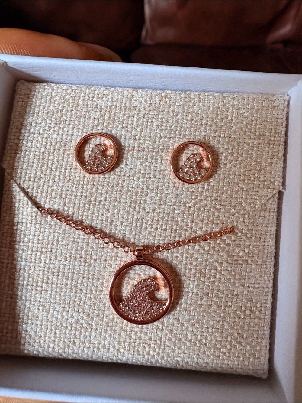 Pura Vida Brand newRose Gold Crystal Wave Pendant Necklace and Stud Earrings Set